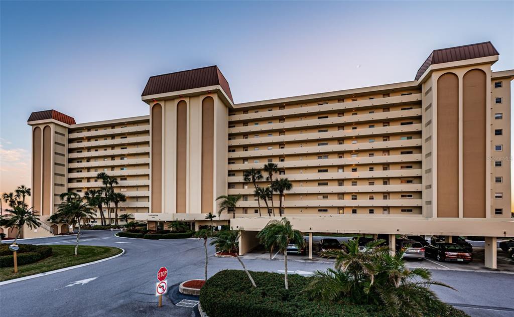 4750 COVE CIRCLE UNIT 304