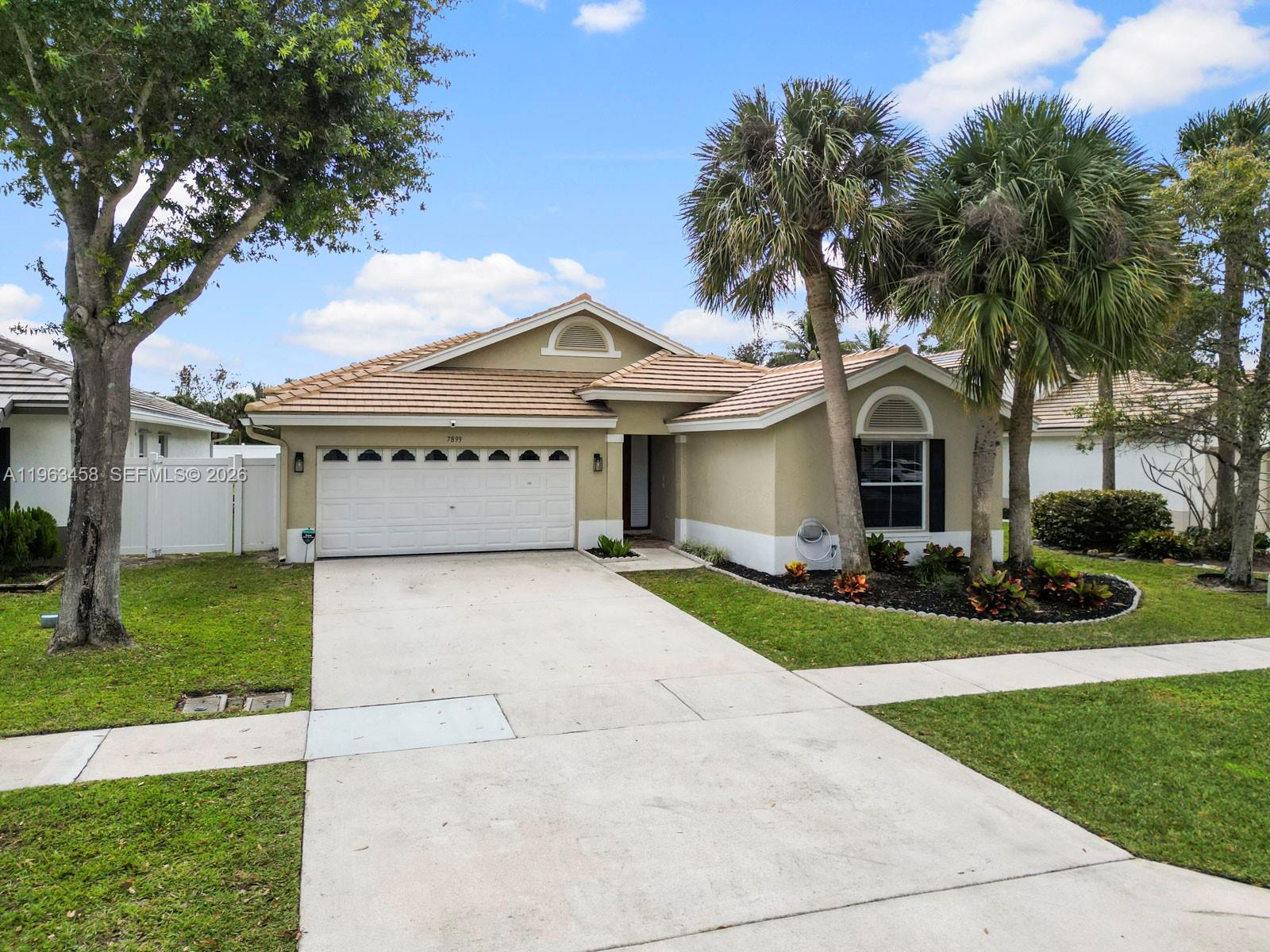 7899 Manor Forest Blvd, Boynton Beach FL 33436