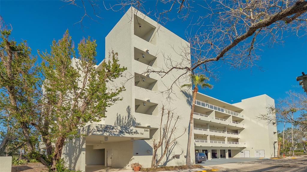250 SANDS POINT ROAD UNIT 5101