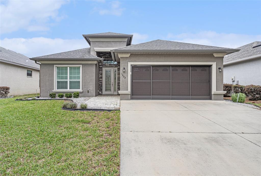 1602 W CAROLINE PATH
