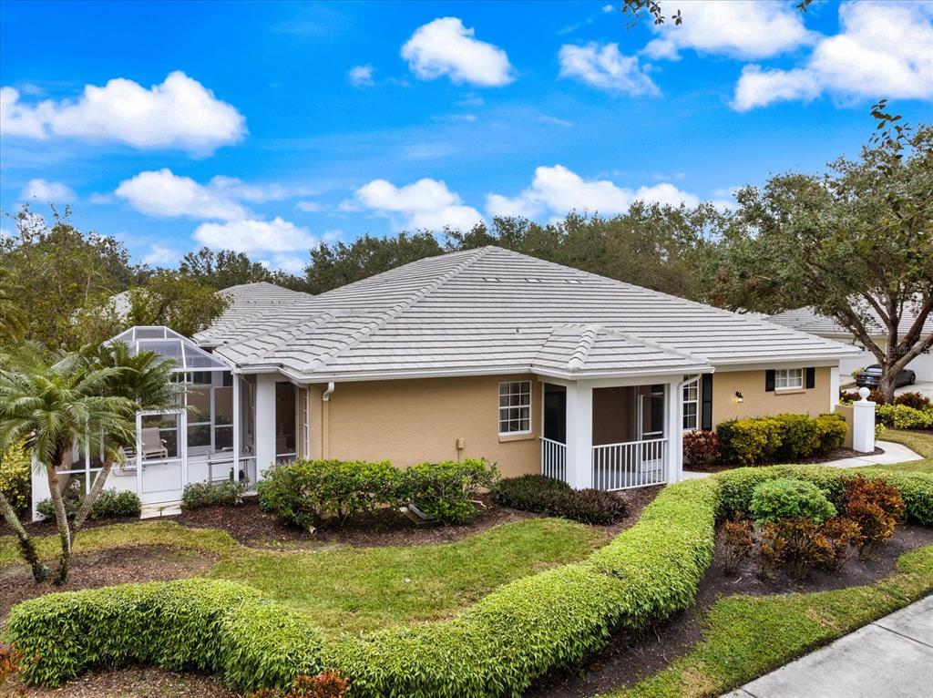 900 PAISLEY COURT UNIT 1