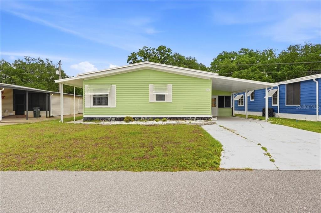 1798 FOX HILL DRIVE