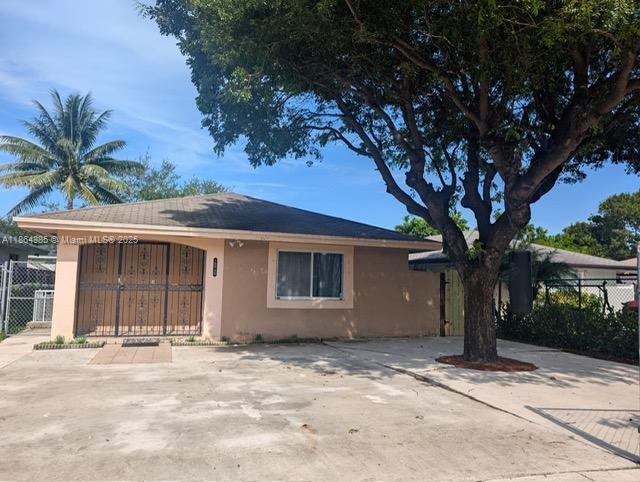 18940 SW 113th Ct, Miami FL 33157