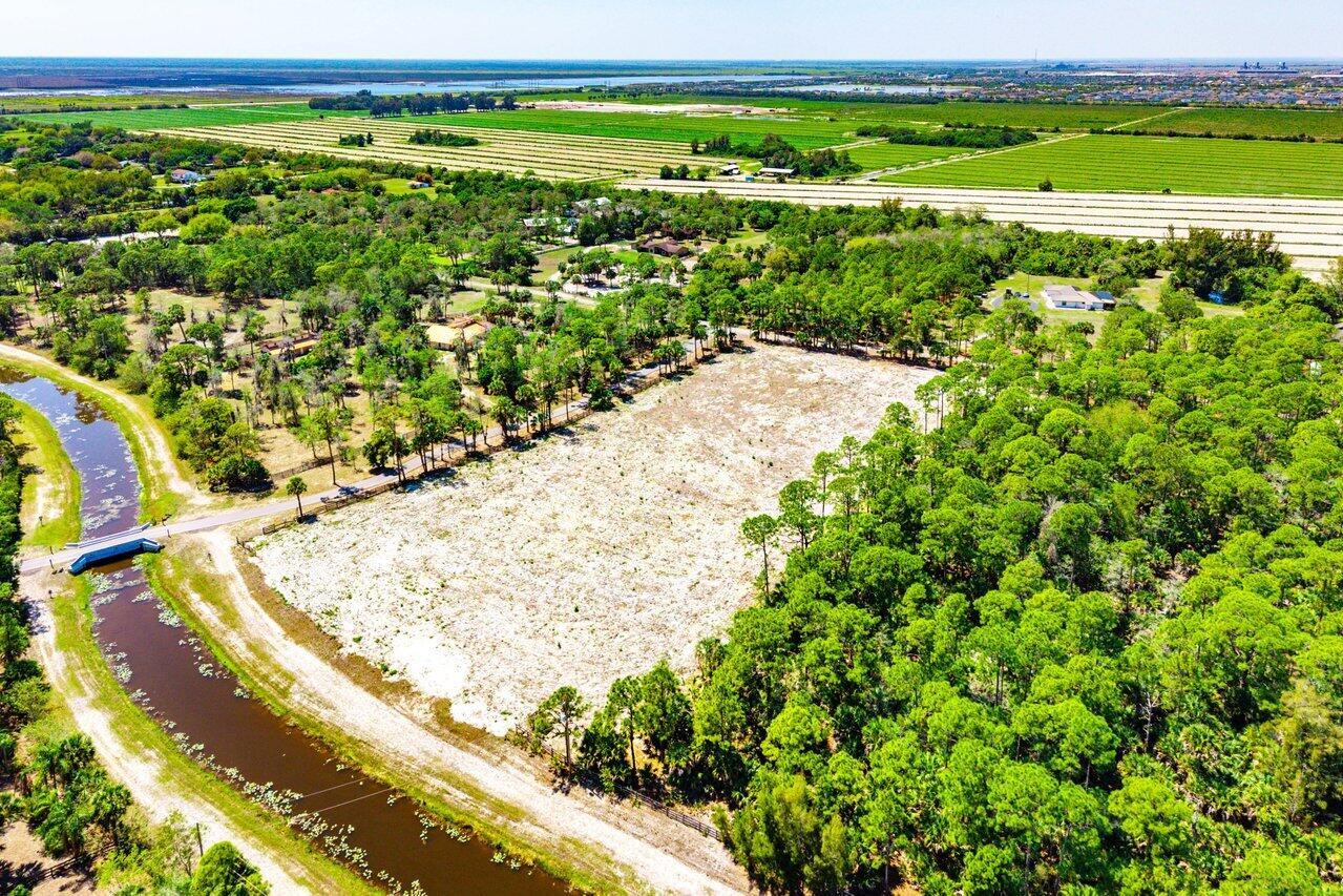 1278 Arabian Drive, Loxahatchee FL 33470