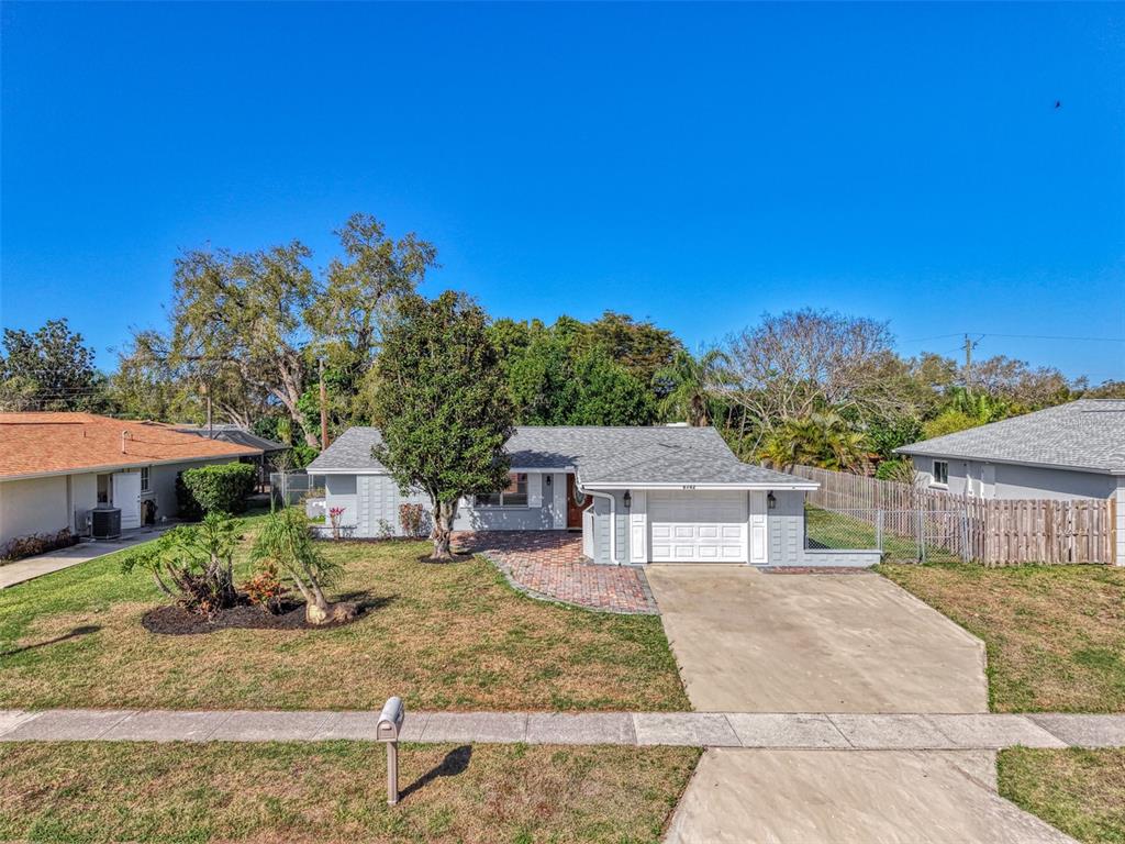 6742 BOWLINE DRIVE, SARASOTA, FL — photo 4 of 30