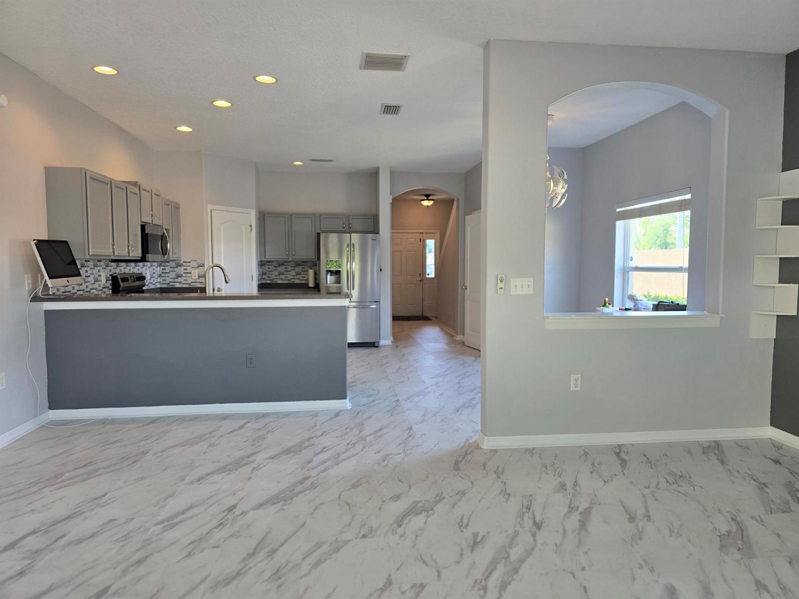 1112 Andrew Aviles Circle, Tampa FL 33619