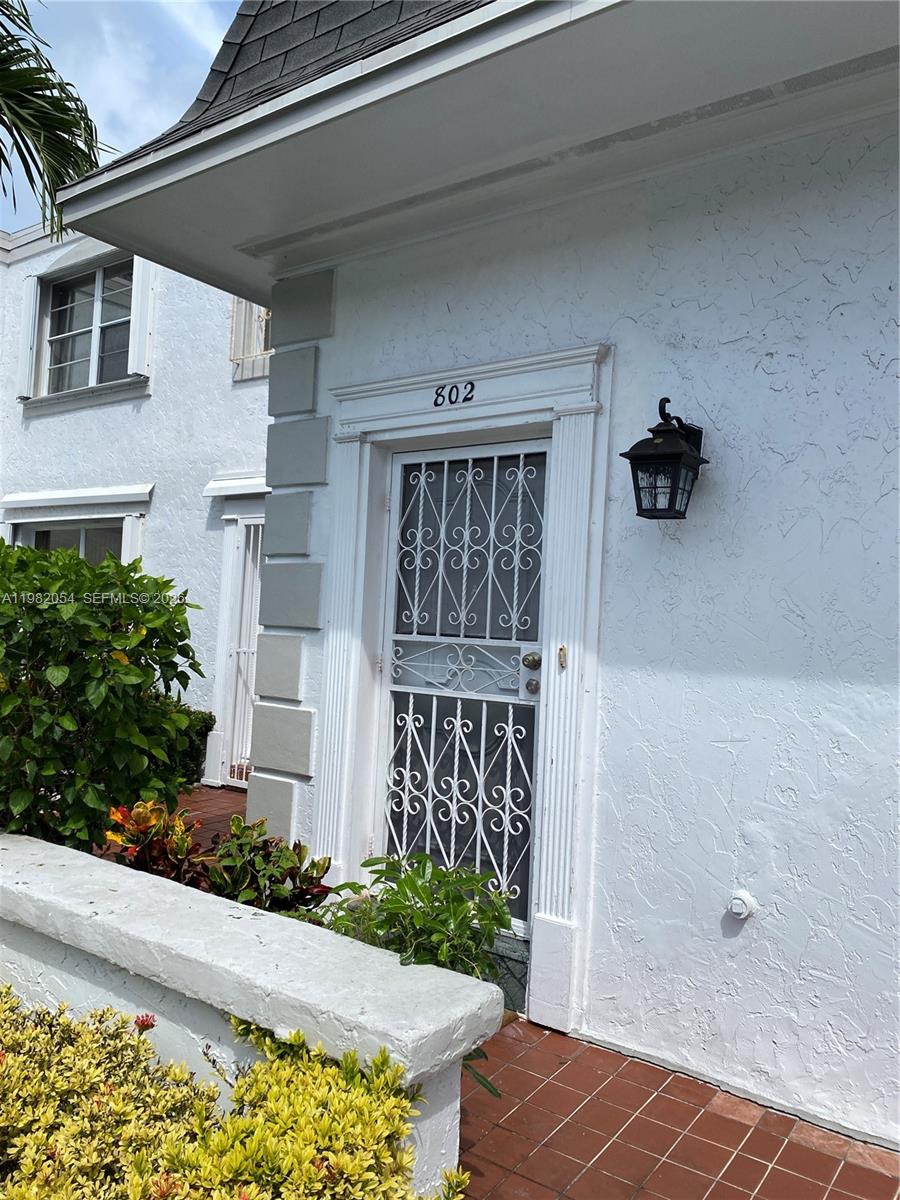 802 NE 26th Ave # 802, Hallandale Beach FL 33009