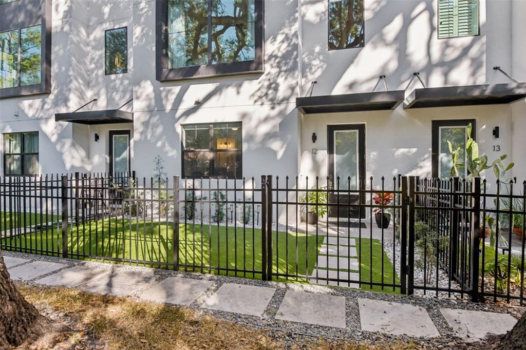 2851 W GANDY BOULEVARD UNIT 12