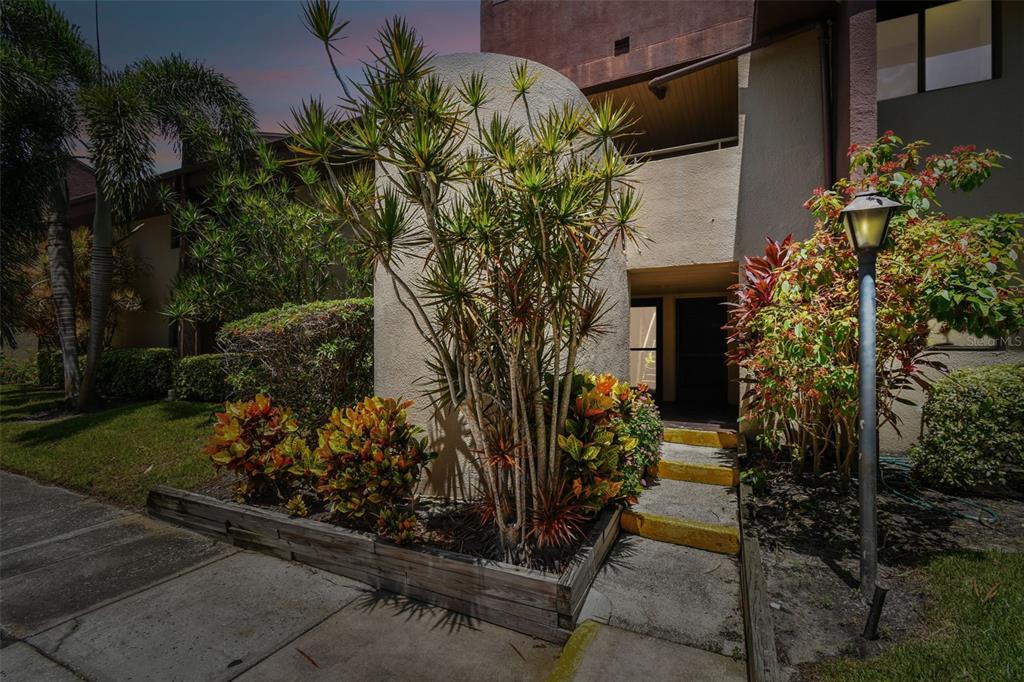 880 S VILLAGE LAKE DRIVE N UNIT 106