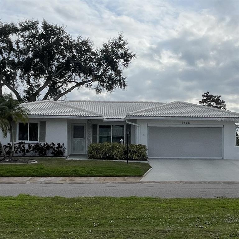 1326 OAKLEAF BOULEVARD