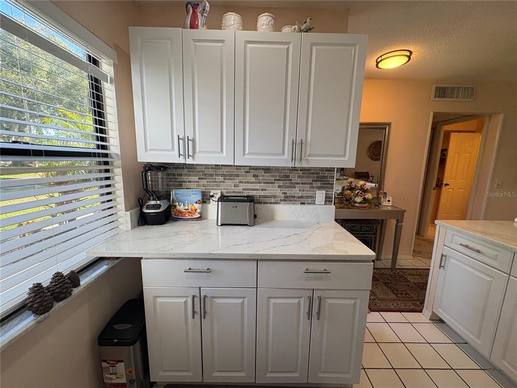 1606 FLINT DRIVE W, CLEARWATER, FL — photo 5 of 25