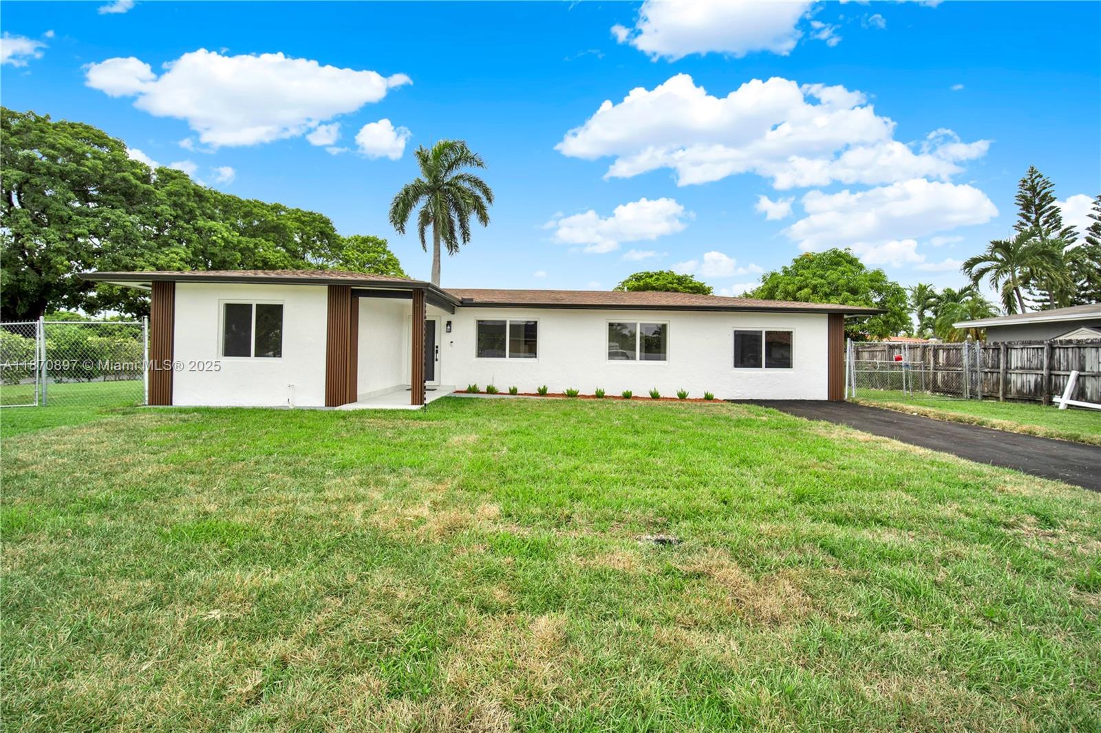 6740 SW 135th Ave, Miami FL 33183