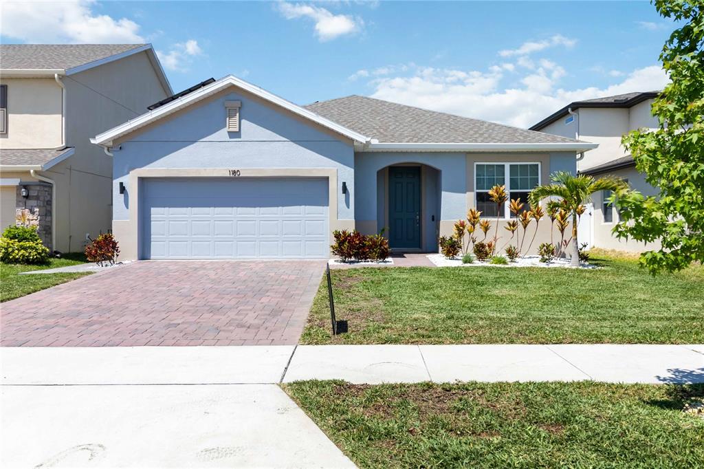 1180 LONE PALM WAY