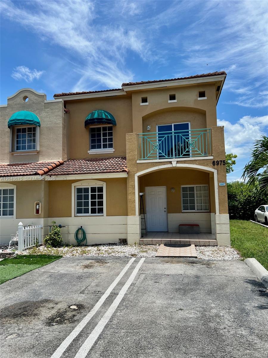 6975 NW 173rd Dr # 2007, Hialeah FL 33015