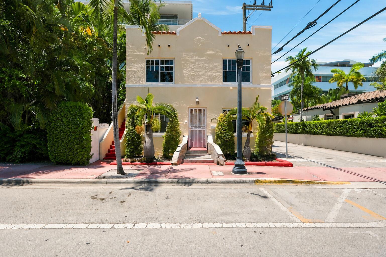 927 SW 4th Street, Miami FL 33130