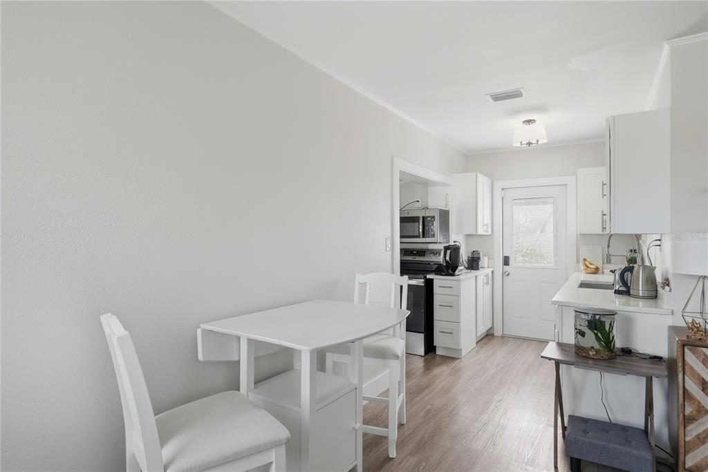 15424 2ND STREET E, MADEIRA BEACH, FL — photo 4 of 30