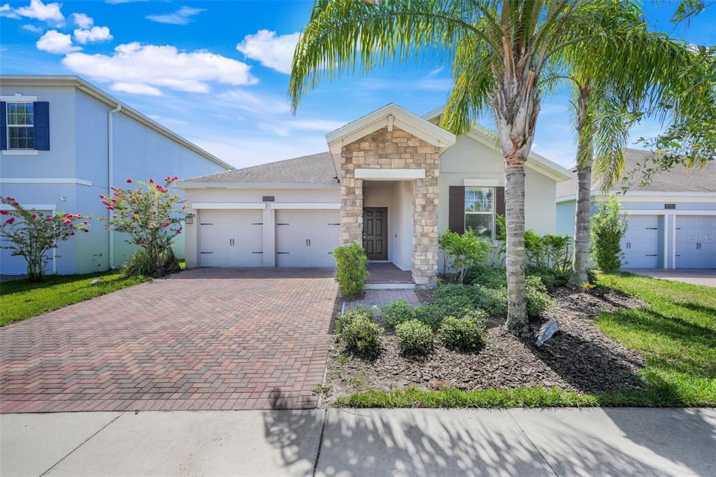 10091 LOVEGRASS LN