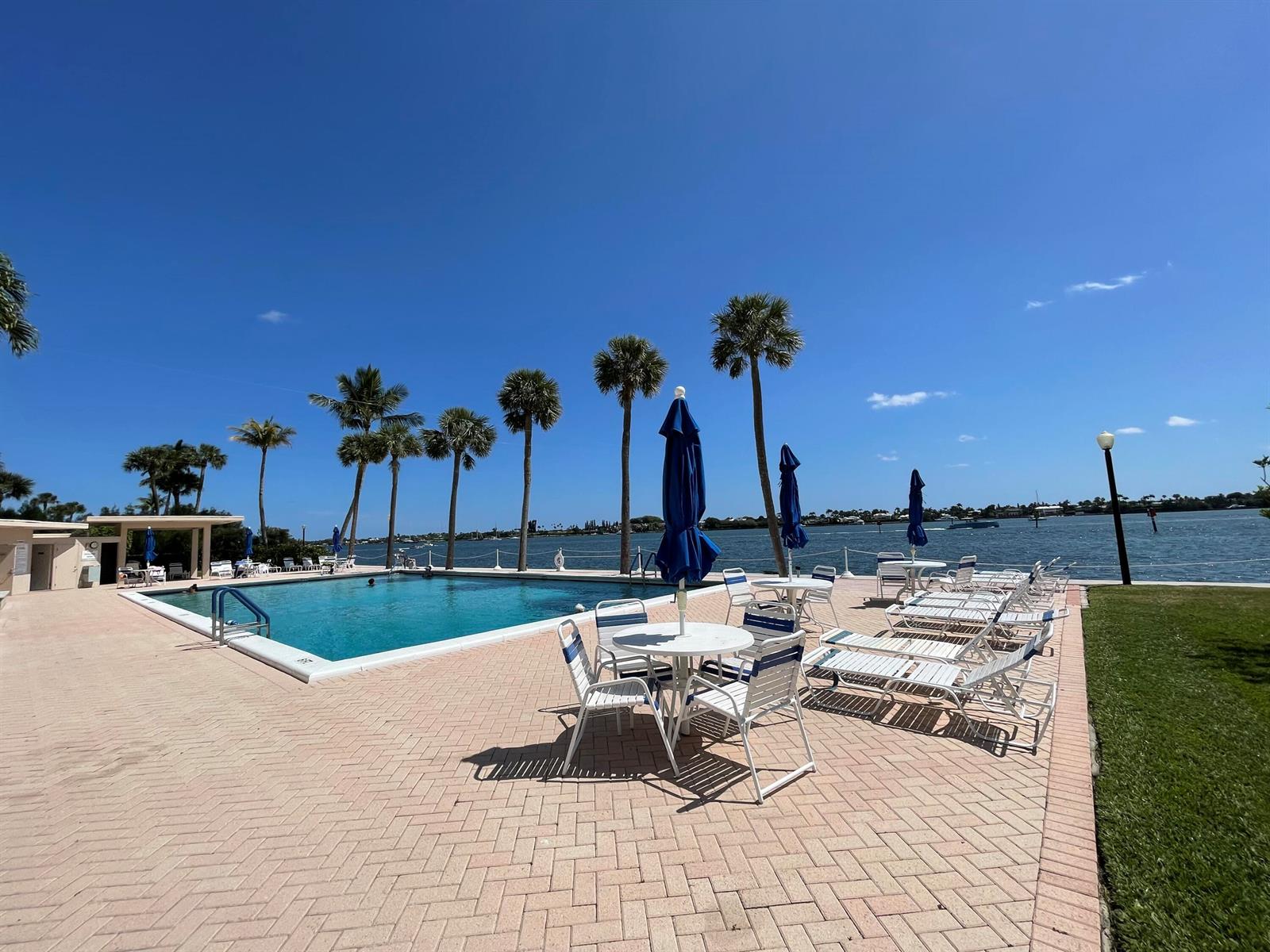 2600 N Flagler Drive # 301, West Palm Beach FL 33407