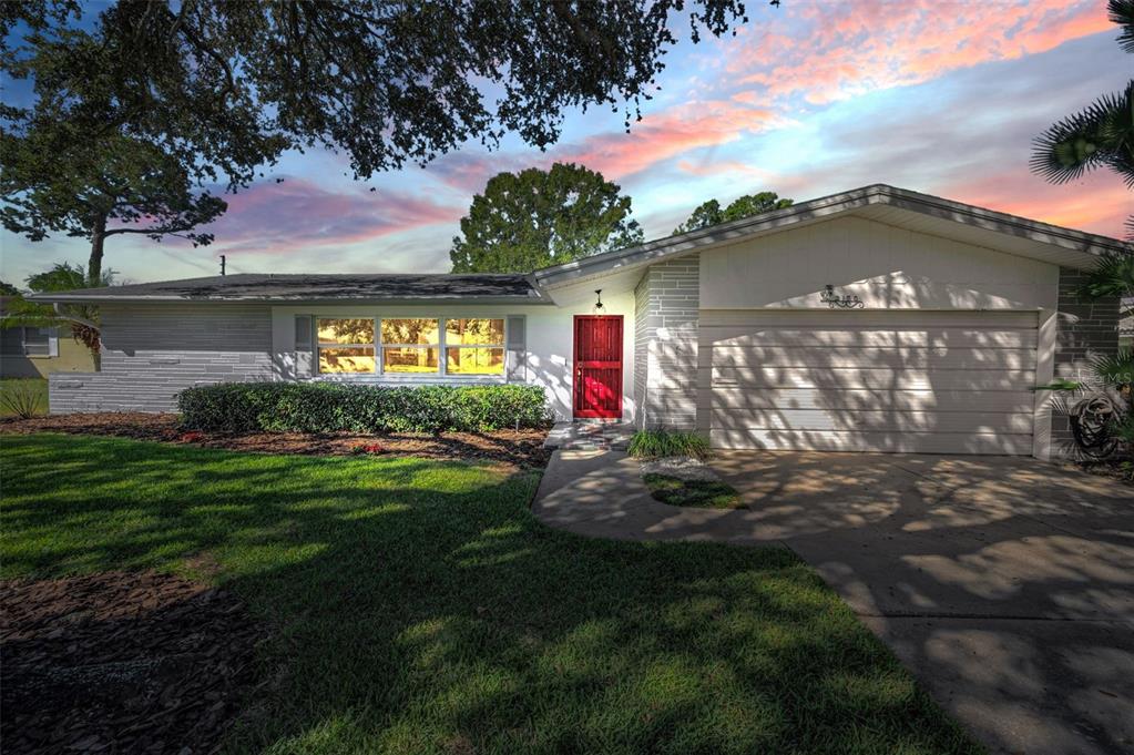 2150 SARAZEN DRIVE