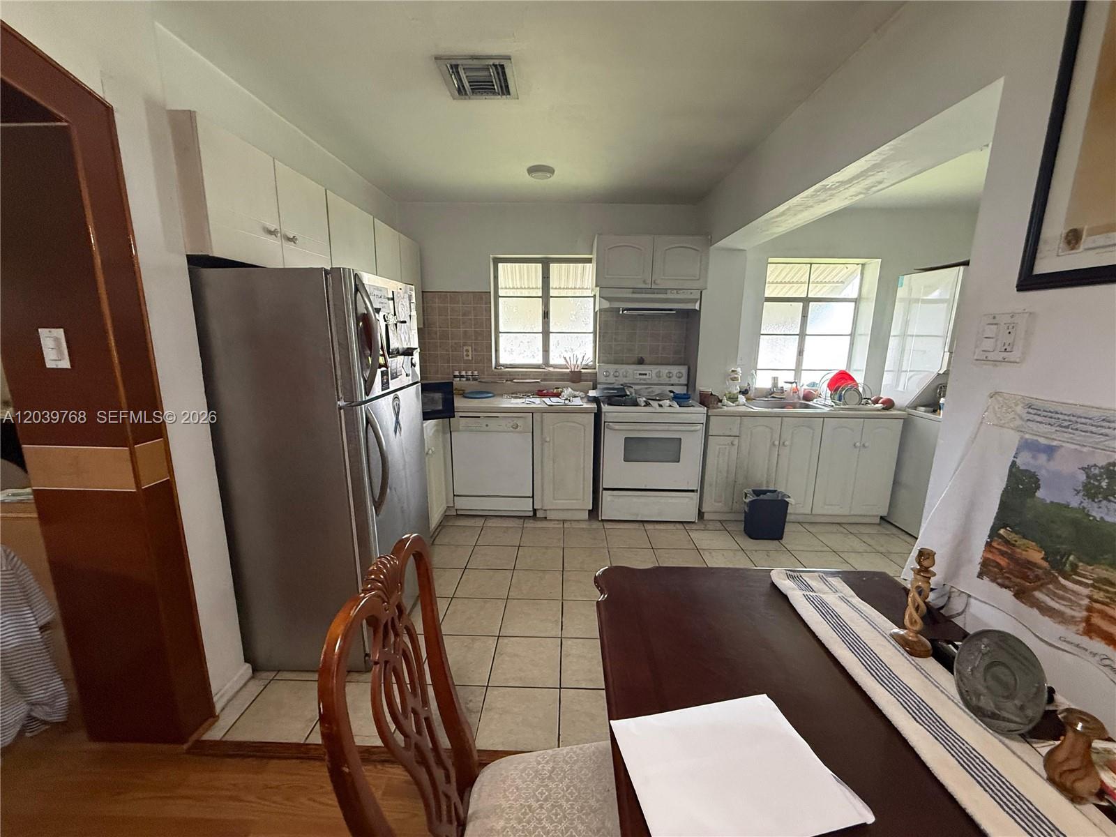 2447 Arthur St, Hollywood FL 33020