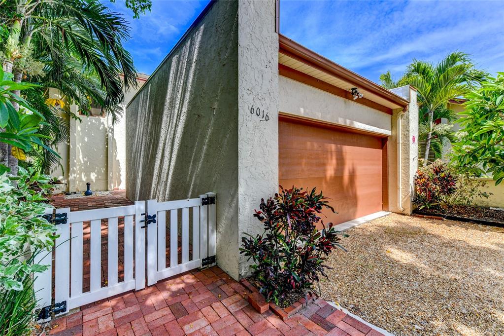 6016 COURTSIDE DRIVE UNIT 111