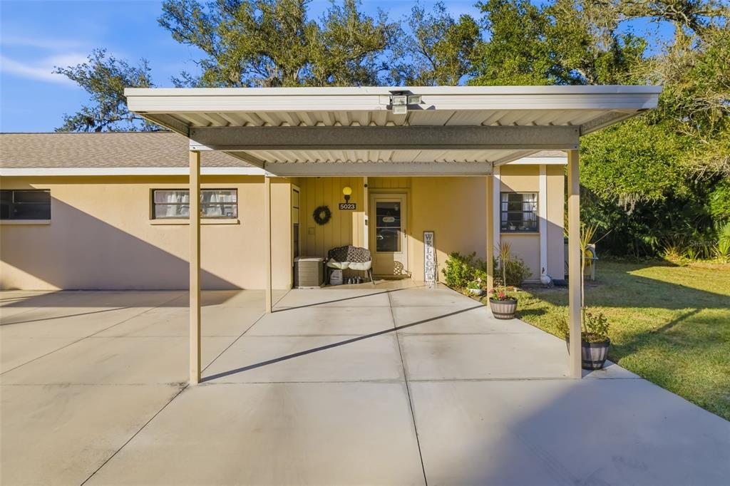 5023 VILLAGE GARDENS DRIVE UNIT 29