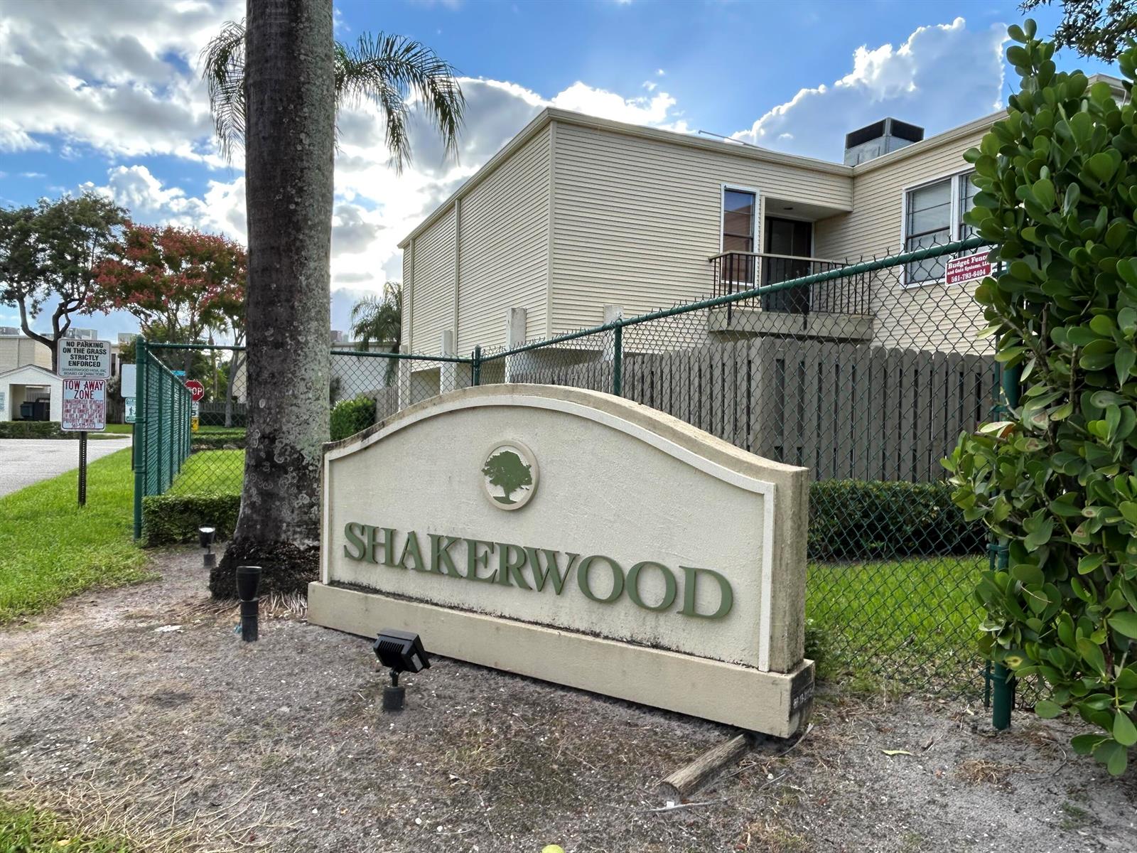1512 Shaker Circle, Wellington FL 33414