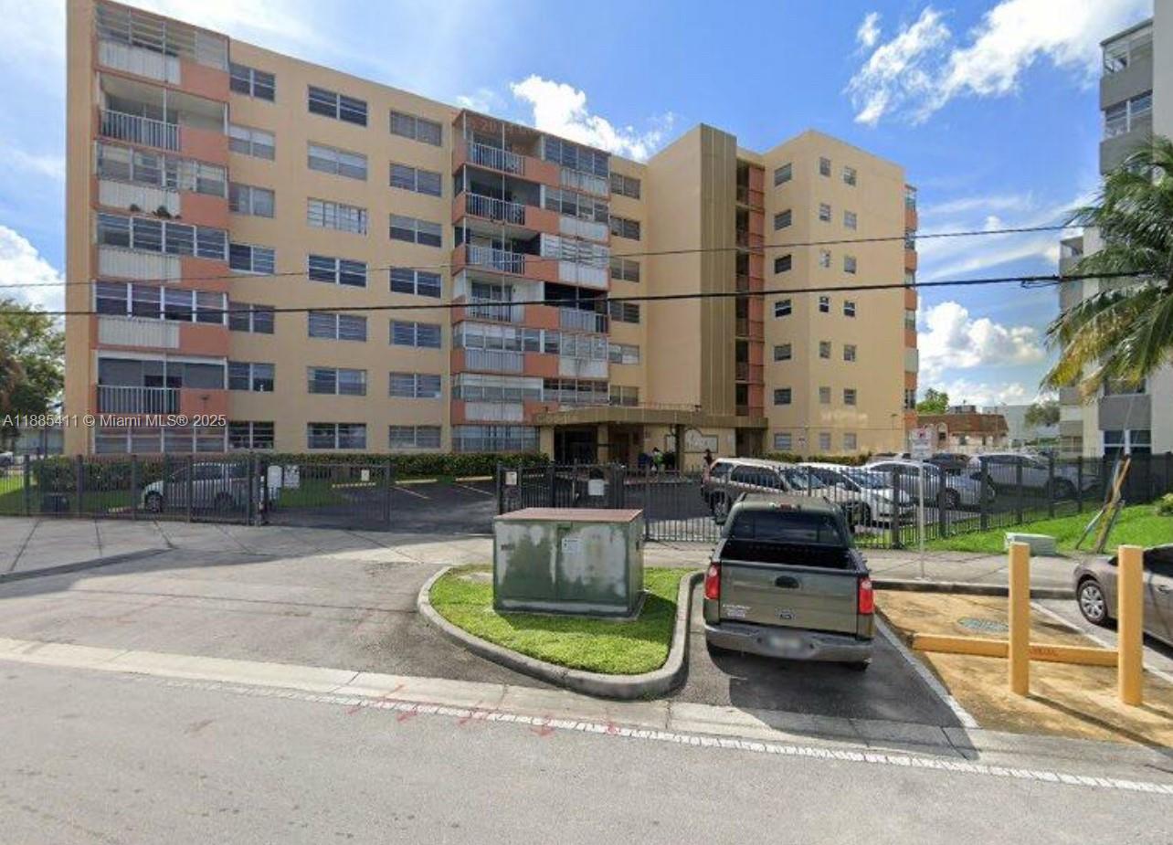 16400 NE 17th Ave # 701, North Miami Beach FL 33162