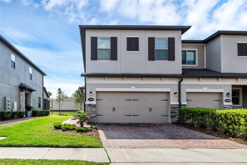 11968 SANDS COVE