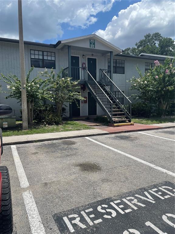 203 PINE VIOLET COURT UNIT 202