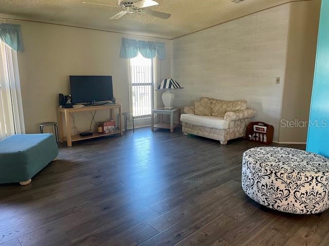 5707 45TH STREET E UNIT 109, BRADENTON, FL — photo 4 of 28