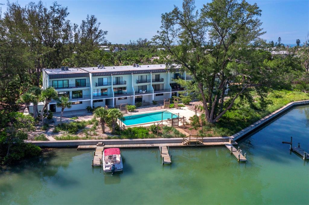 490 N SHORE ROAD UNIT 6, LONGBOAT KEY, FL — photo 4 of 30