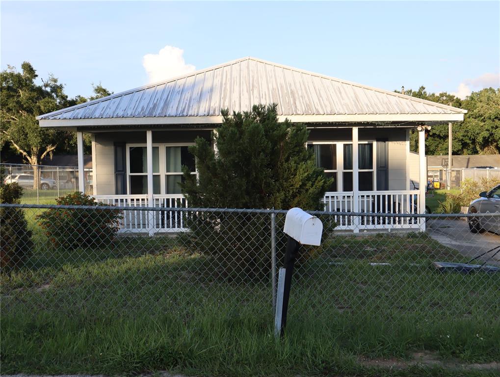 423 MIDWAY AVENUE
