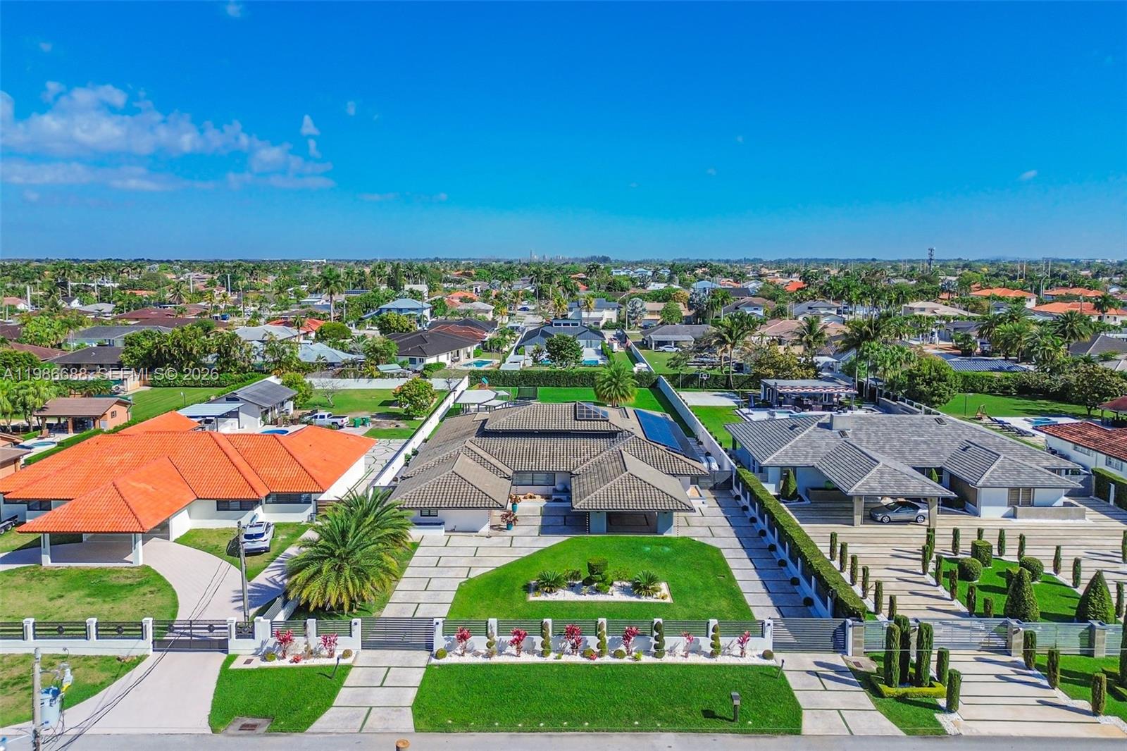 13801 SW 34th St, Miami FL 33175