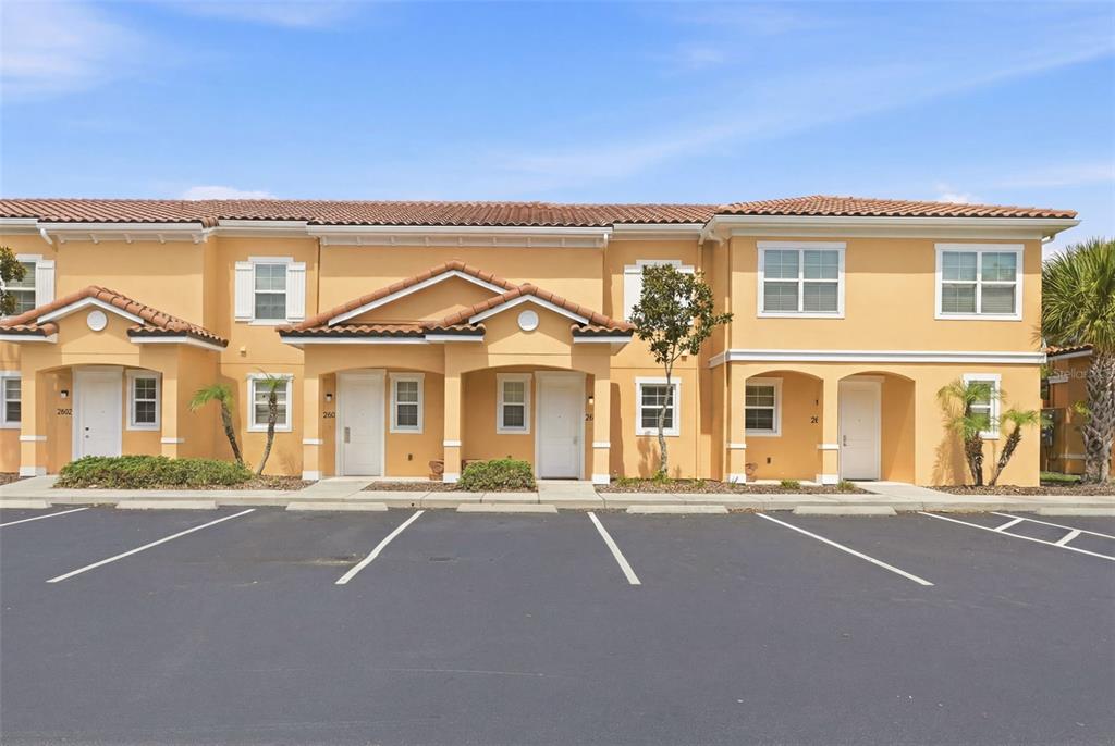 2606 ROADSTER LANE