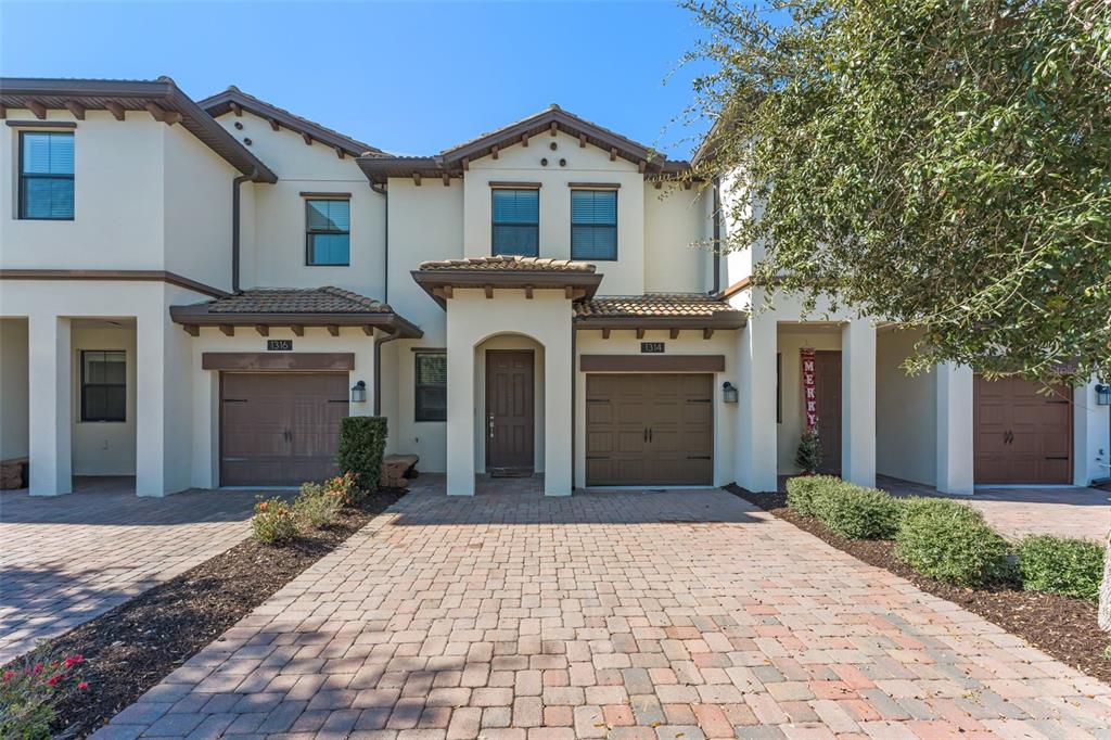 1314 ROYAL ST GEORGE BOULEVARD