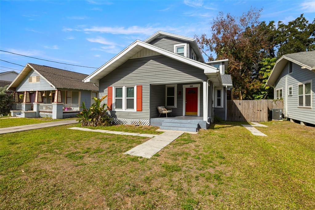 203 W EMMA STREET