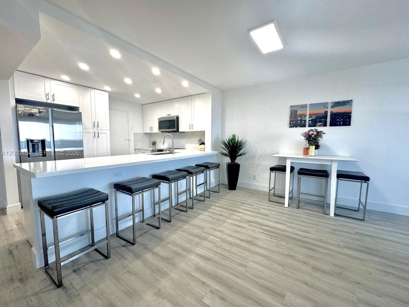 3800 S Ocean Dr # 1812, Hollywood FL 33019