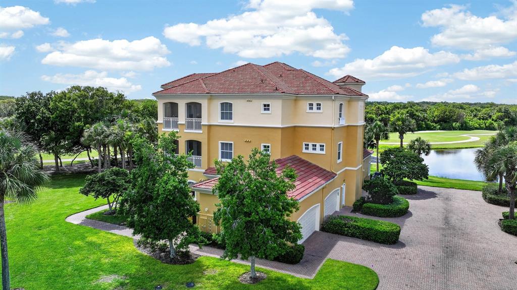 35 CASA BELLA CIRCLE UNIT 1201