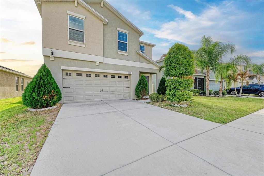 17112 YELLOW PINE STREET, WIMAUMA, FL — photo 2 of 30