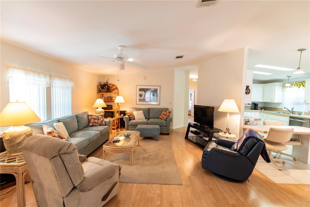 14 EMDEN CIRCLE, PUNTA GORDA, FL — photo 3 of 25