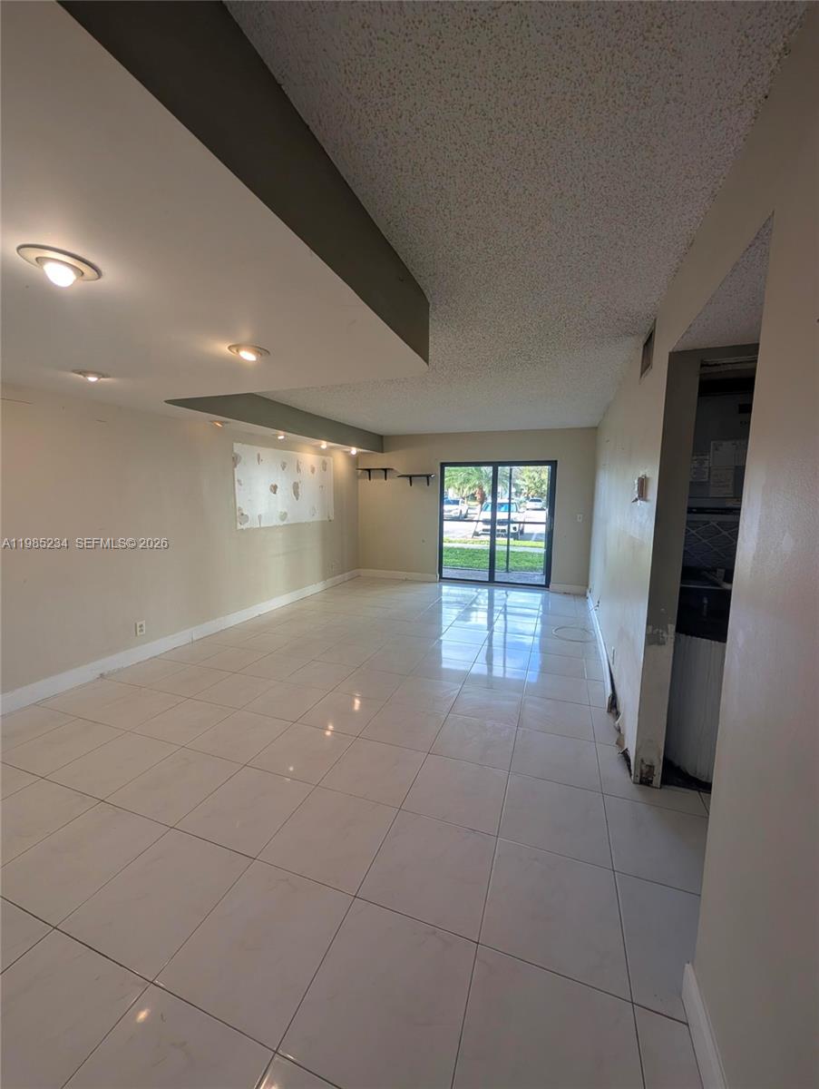 3720 N Pine Island Rd # 136, Sunrise FL 33351