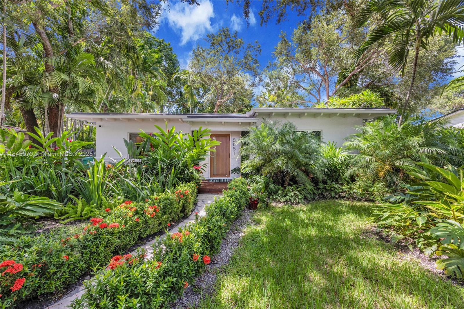 5851 SW 49th St, Miami FL 33155