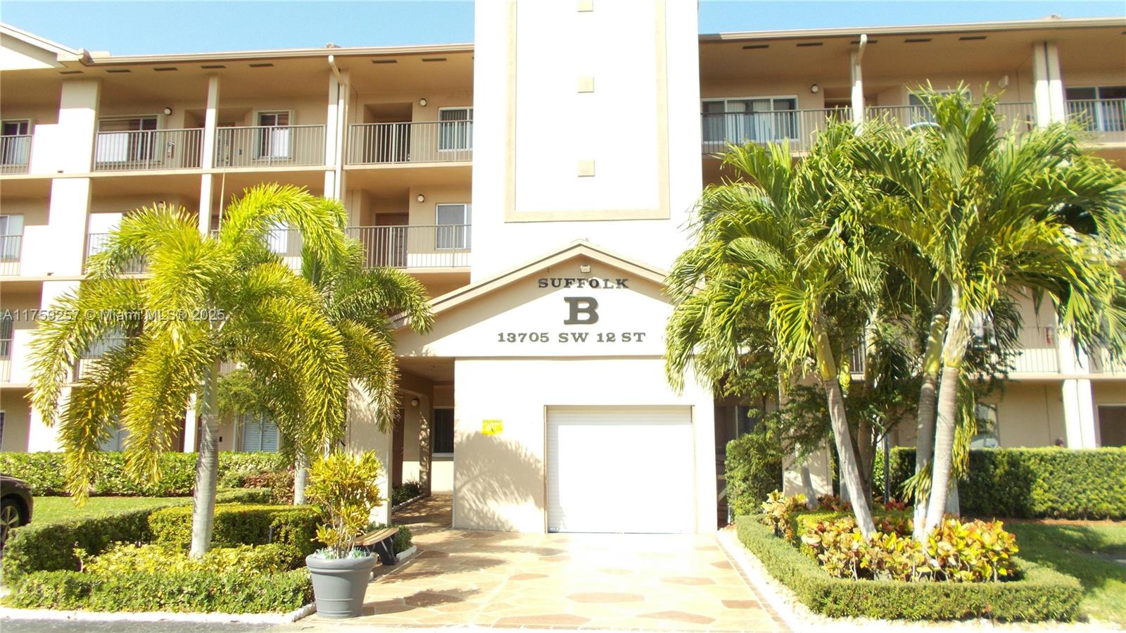 13705 SW 12th St # 311B, Pembroke Pines FL 33027