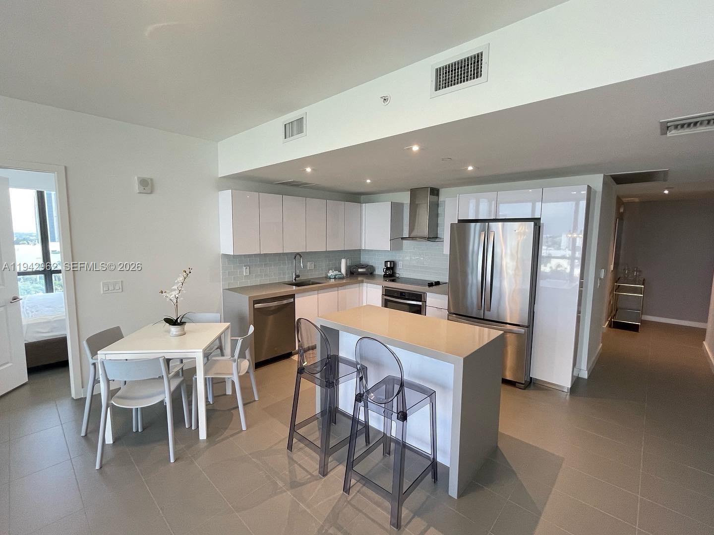 1600 NE 1st Ave # 1220, Miami FL 33132