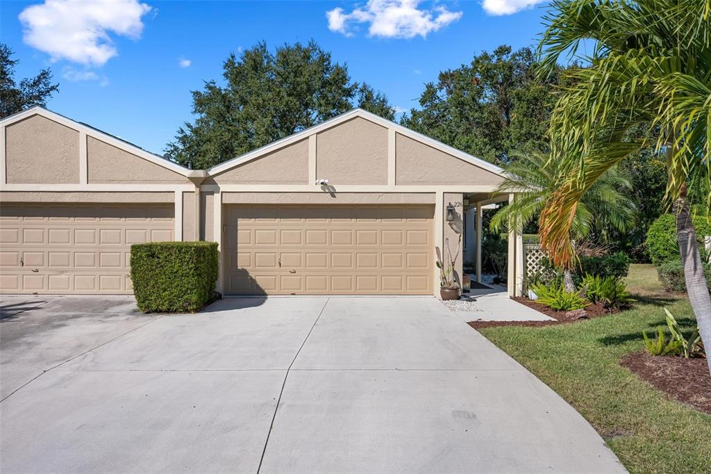 226 CHARTLEY COURT N