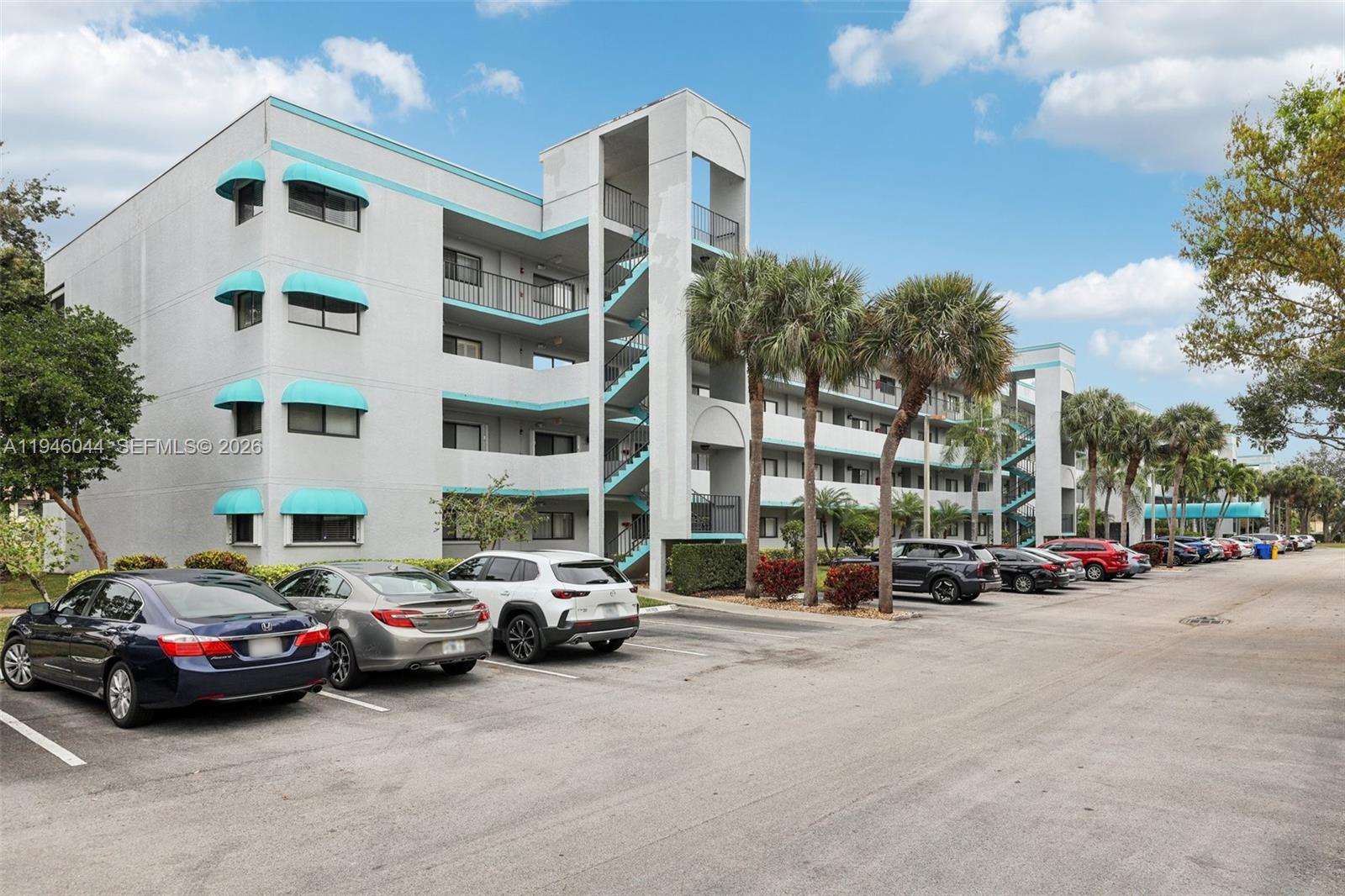 4725 E Lucerne Lakes Blvd E # 405, Lake Worth FL 33467