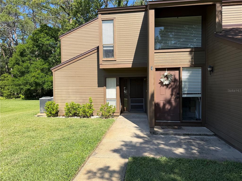 3 SOUTHBURY COURT