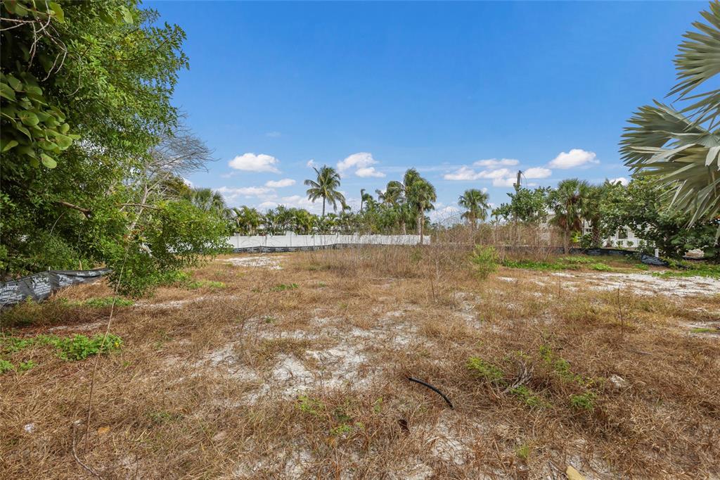 6500 GULFSIDE ROAD, LONGBOAT KEY, FL — photo 3 of 24
