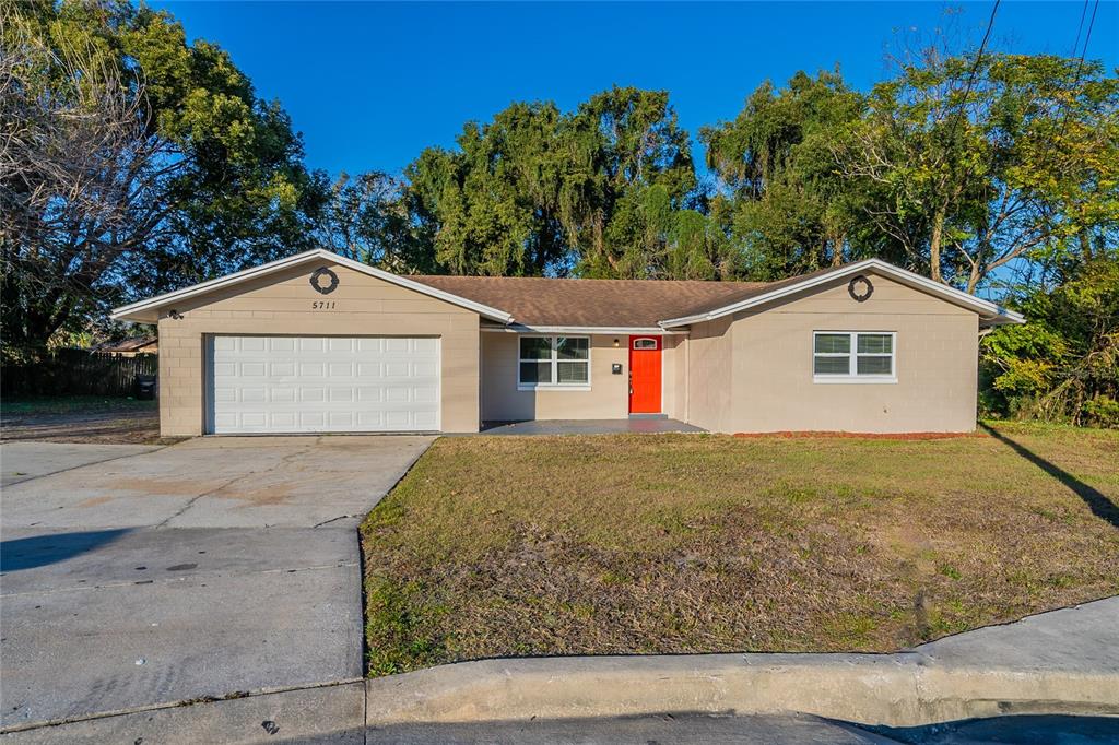 5711 BOLLING DRIVE